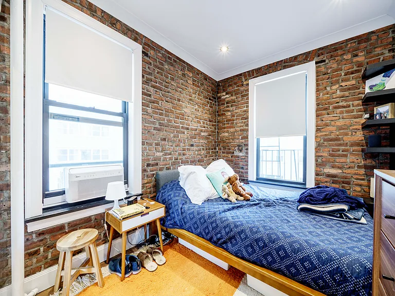106 W 13th St #36 — Photo 4