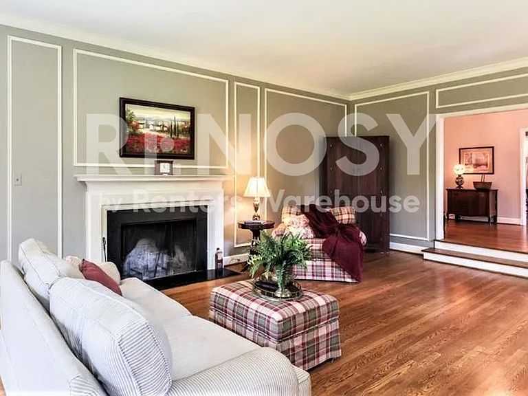 1020 Anderson St — Photo 10