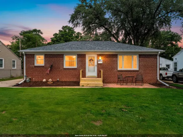 1225 Redwood Dr, Green Bay, WI 54304