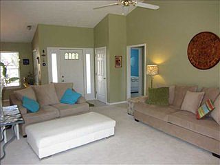 4th image of 7404 Cobblestone East Dr