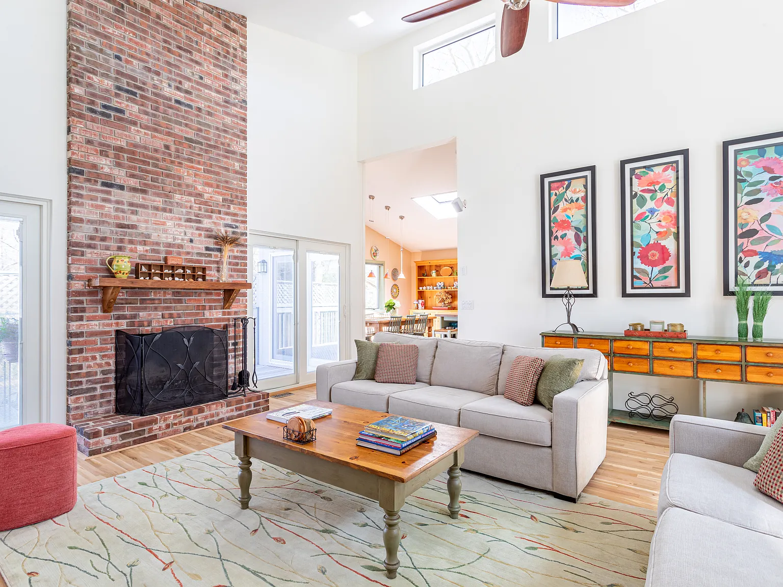 Wooded Contemporary — Photo 3