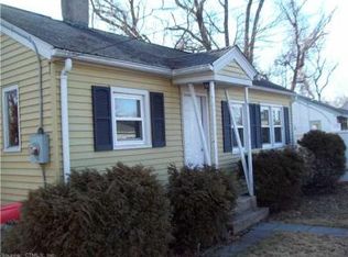 14 Crossley Ct, Niantic, CT 06357