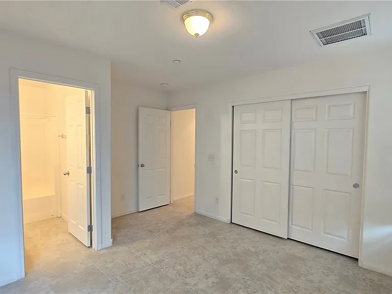 8920 James Carl Ct — Photo 6