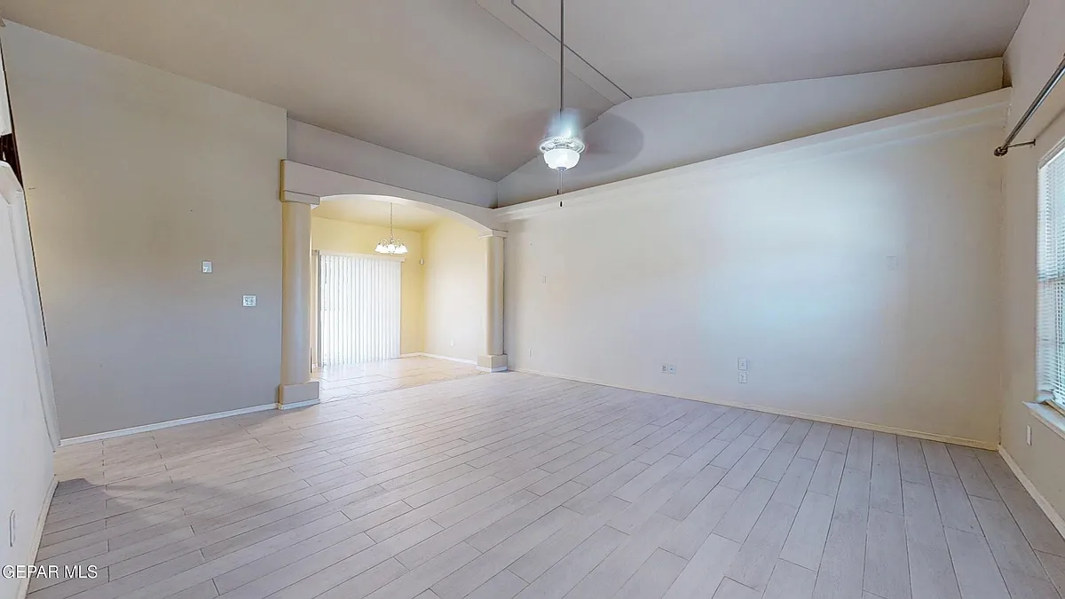 Building Photo - 7716 Maple Landing Ct
