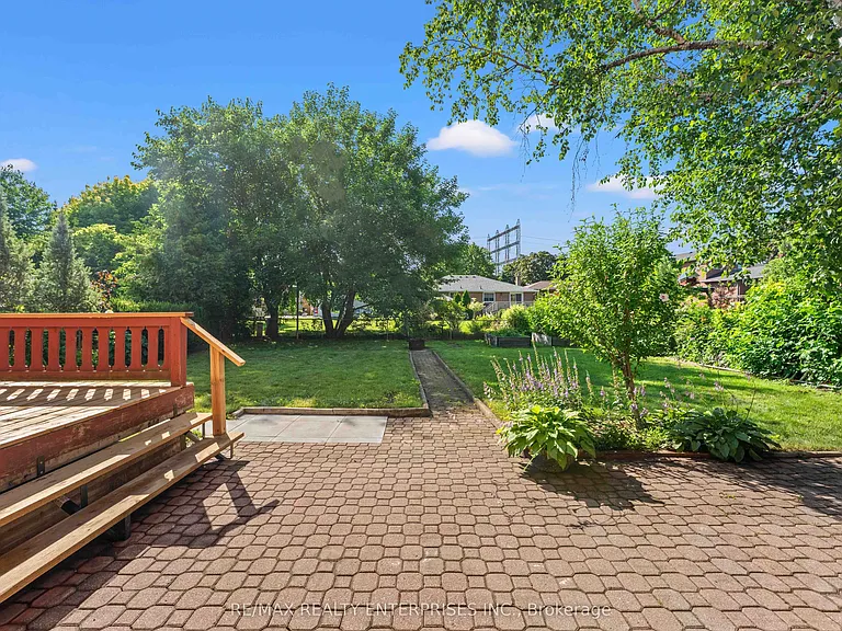 2348 Denise Rd #UPPER — Photo 33