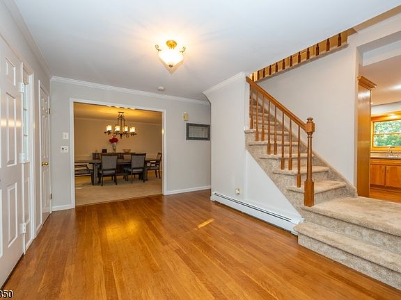 5th image of 4 Fern Ct