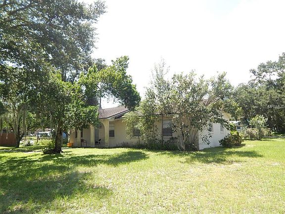 3rd image of 1128 Dogwood Ln
