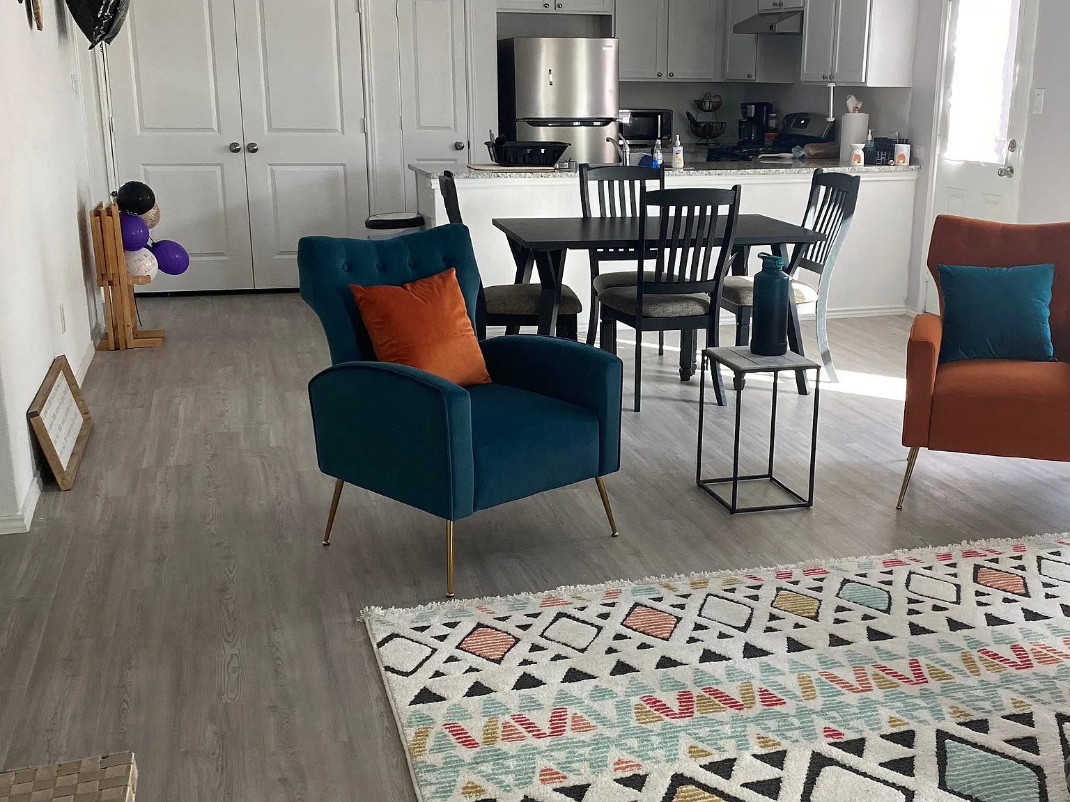 3 bed, 1266 sqft, $1,850 — Photo 2