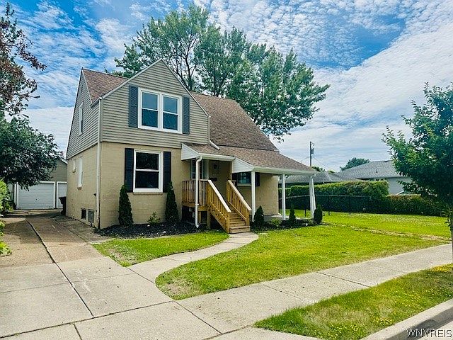 1st image of 338 Mang Ave