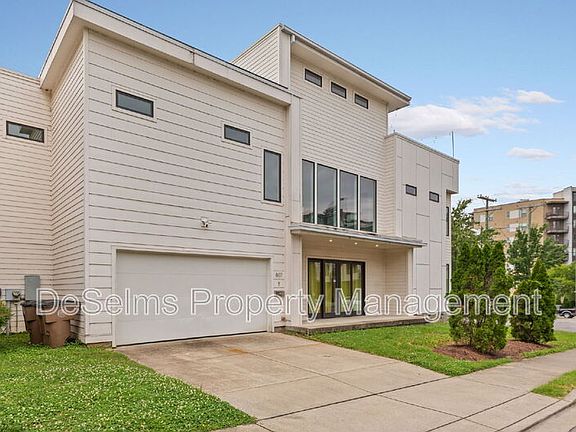 2nd image of 807 13th Ave S