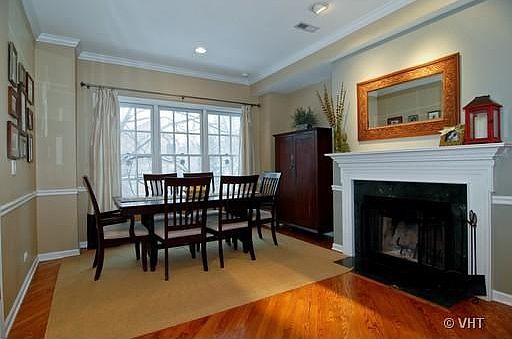5th image of 1337 W Wrightwood Ave APT 2
