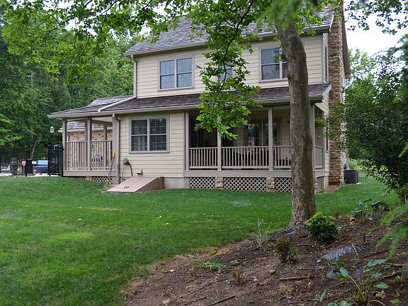 5th image of 1720 Millwood Ln