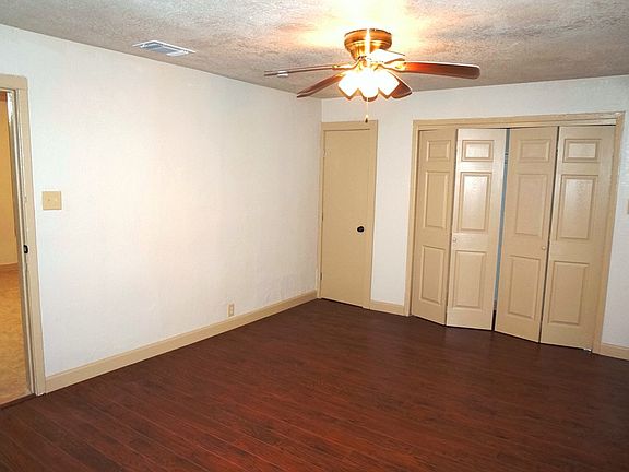 4th image of 109 Richardson St
