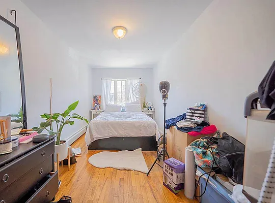 Rented by Hagstrom Management Inc | media 6