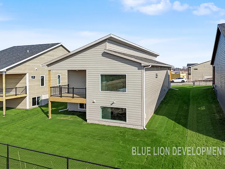 1224 NW Sproul Dr — Photo 12