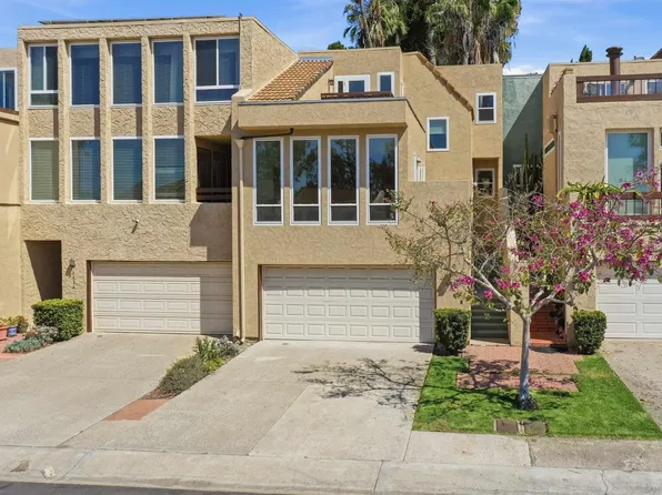6930 Camino Pacheco, San Diego, CA 92111