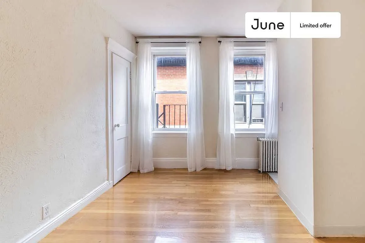 1 bed, $2,675 — Photo 2