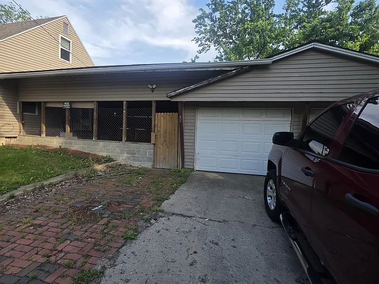 1003 W Sunset Ave — Photo 1