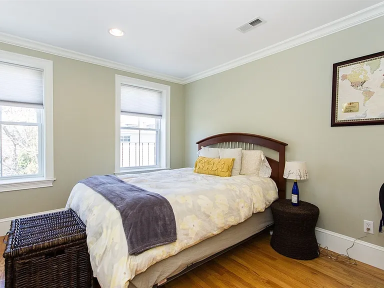 38 Mystic St #2 — Photo 14