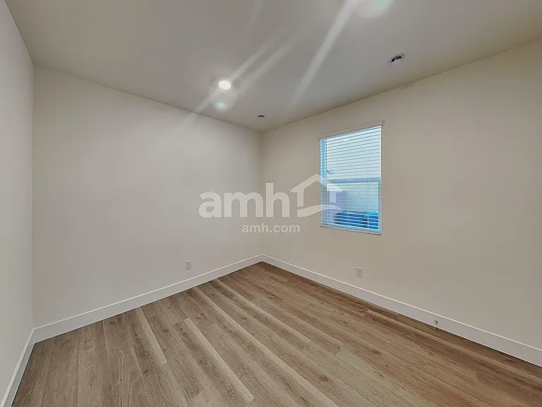 7796 Roaring Fork Ct — Photo 9