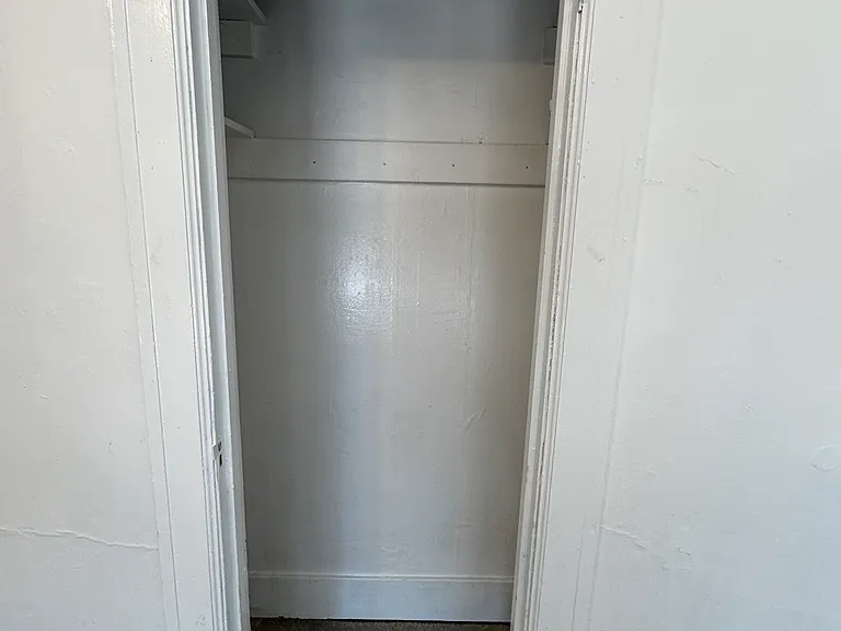 33-1717 W Burnside St #25 — Photo 5