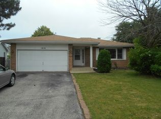 1816 Sequoia Dr, Hanover Park, IL 60133