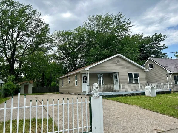 2316 Cameron Rd, Erie, PA 16510