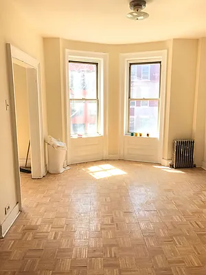 Rented by null | media 27