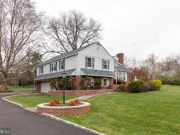 1317 Meetinghouse Rd, North Wales, PA 19454