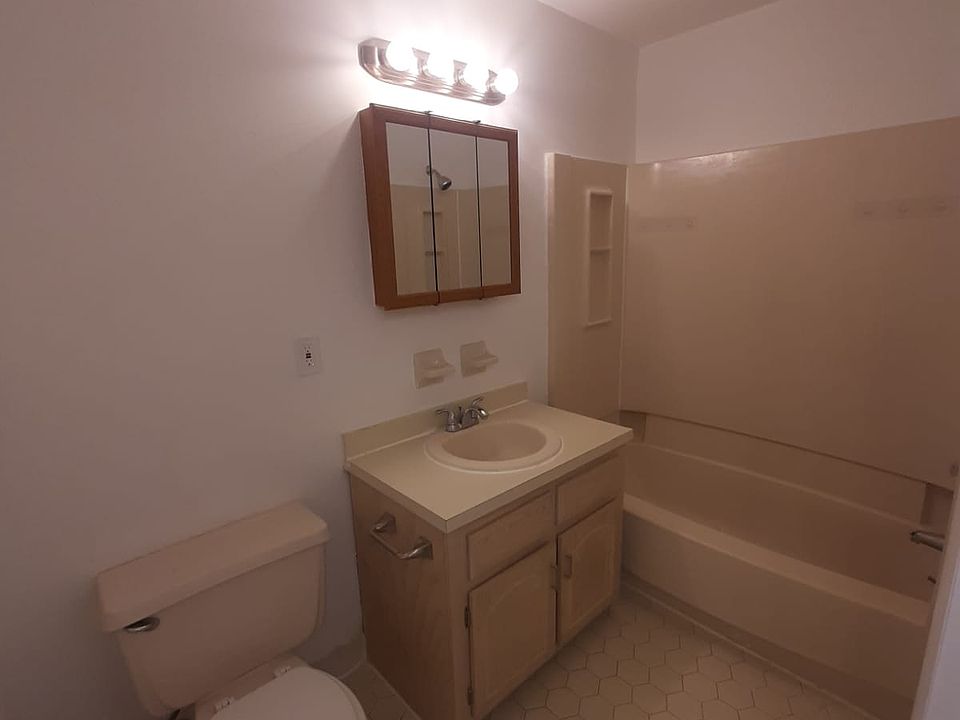 1st image of 544 Davina Ct