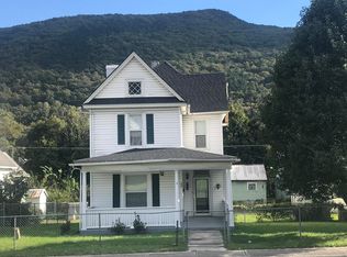 325 W Ridgeway St, Clifton forge, VA 24422