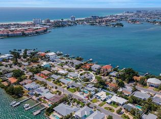 1215 Boca Ciega Isle Dr, Saint Pete Beach, FL 33706