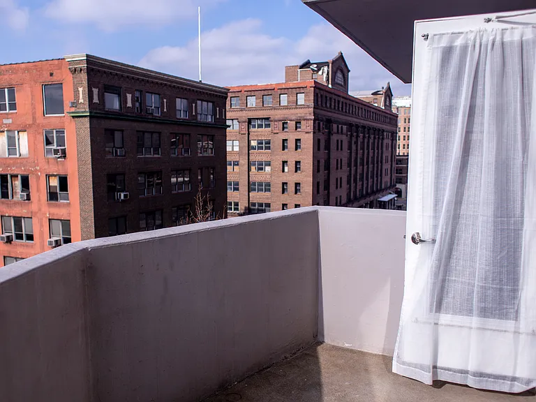 210 N 17th St #711 — Photo 25