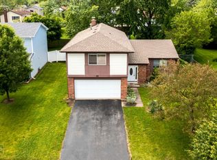 48 Pheasant Rd, Matteson, IL 60443