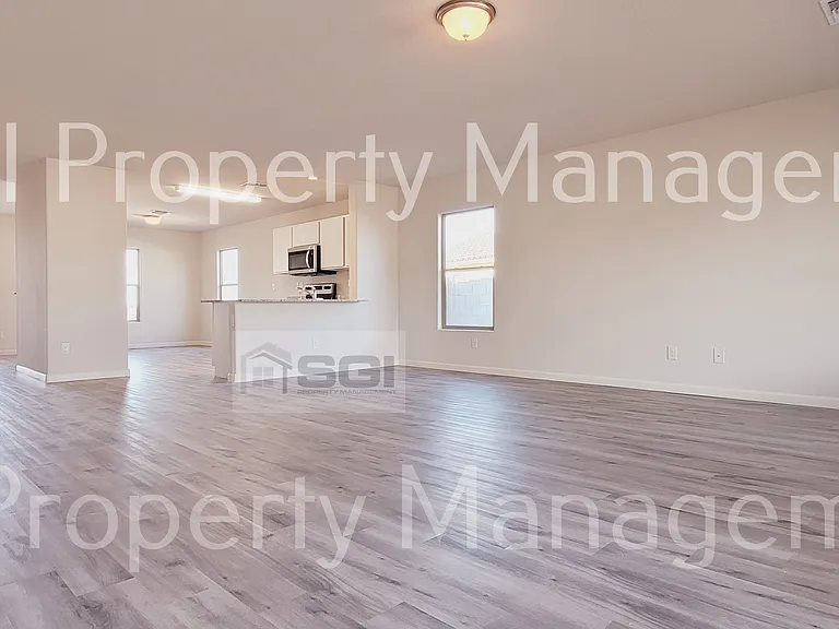 2025 E Velvet Pl — Photo 25