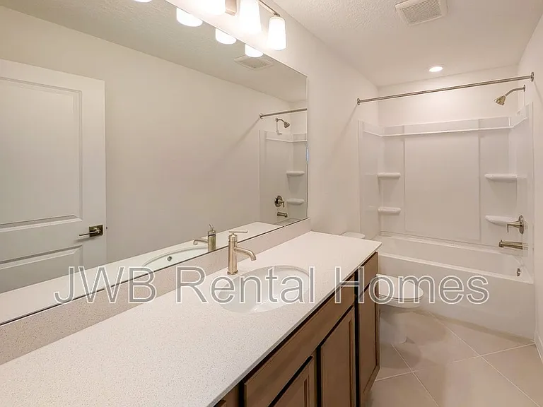 1865 Sue Meadow Ln — Photo 16