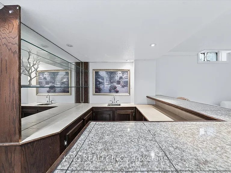 76 Blackburn Dr — Photo 44