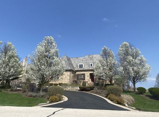 1420 W Longwood Dr, Bull Valley, IL 60098