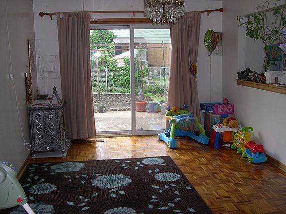 5th image of 9437 Meadow Ln