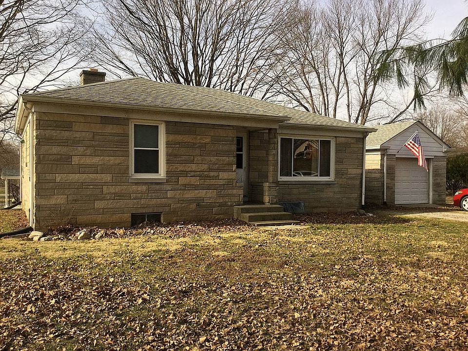 Nice corner lot 