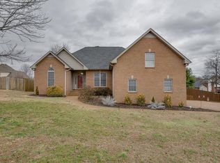 122 Huntington Pl, Hendersonville, TN 37075