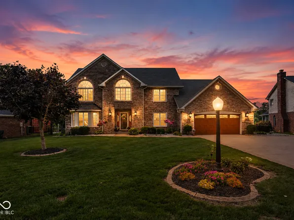 214 Yorkshire Blvd W, Cumberland, IN 46229