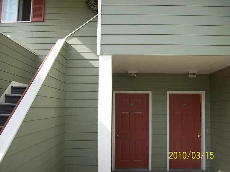 4104 Hillview Way — Photo 2