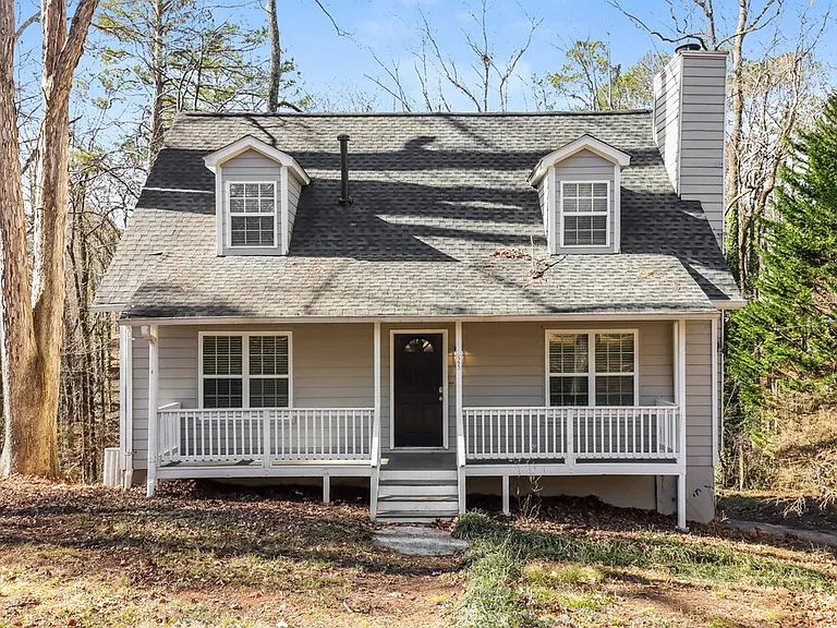 565 Bells Ferry Pl — Photo 1