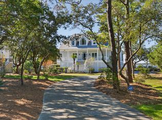 8824 Shipwatch Dr, Wilmington, NC 28412