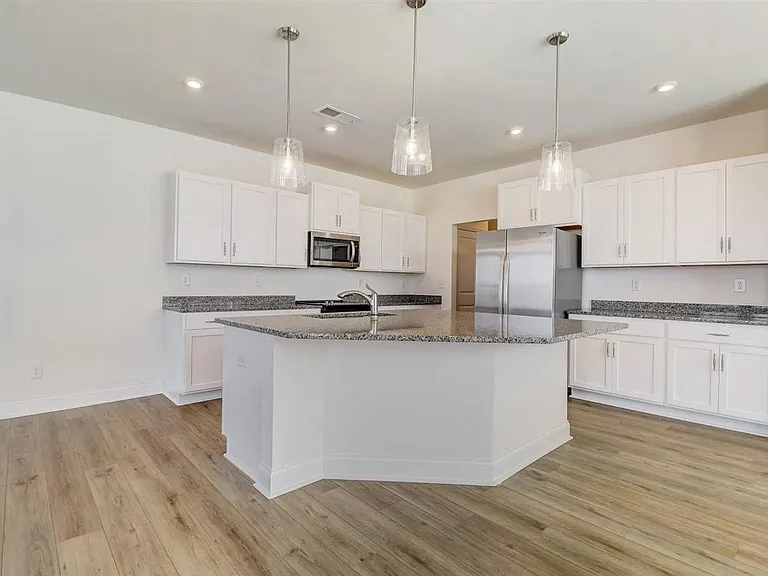 Montera at Sherrills Ford — Photo 21