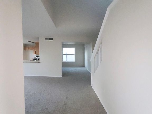 3rd image of 3853 Tierra Zafiro Dr