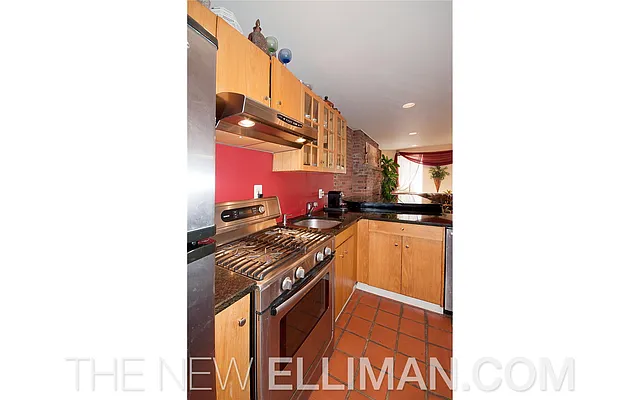 Rented by Douglas Elliman | media 10