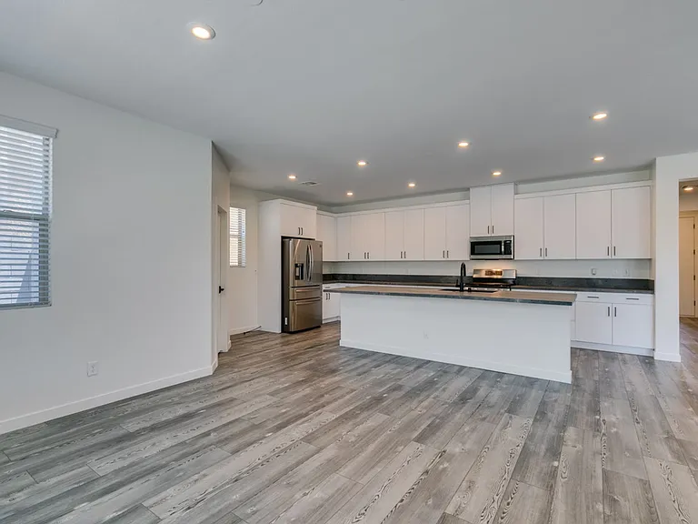 6915 Fordham Creek St — Photo 21