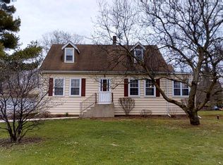 8901 Elm Ave, Burr Ridge, IL 60527